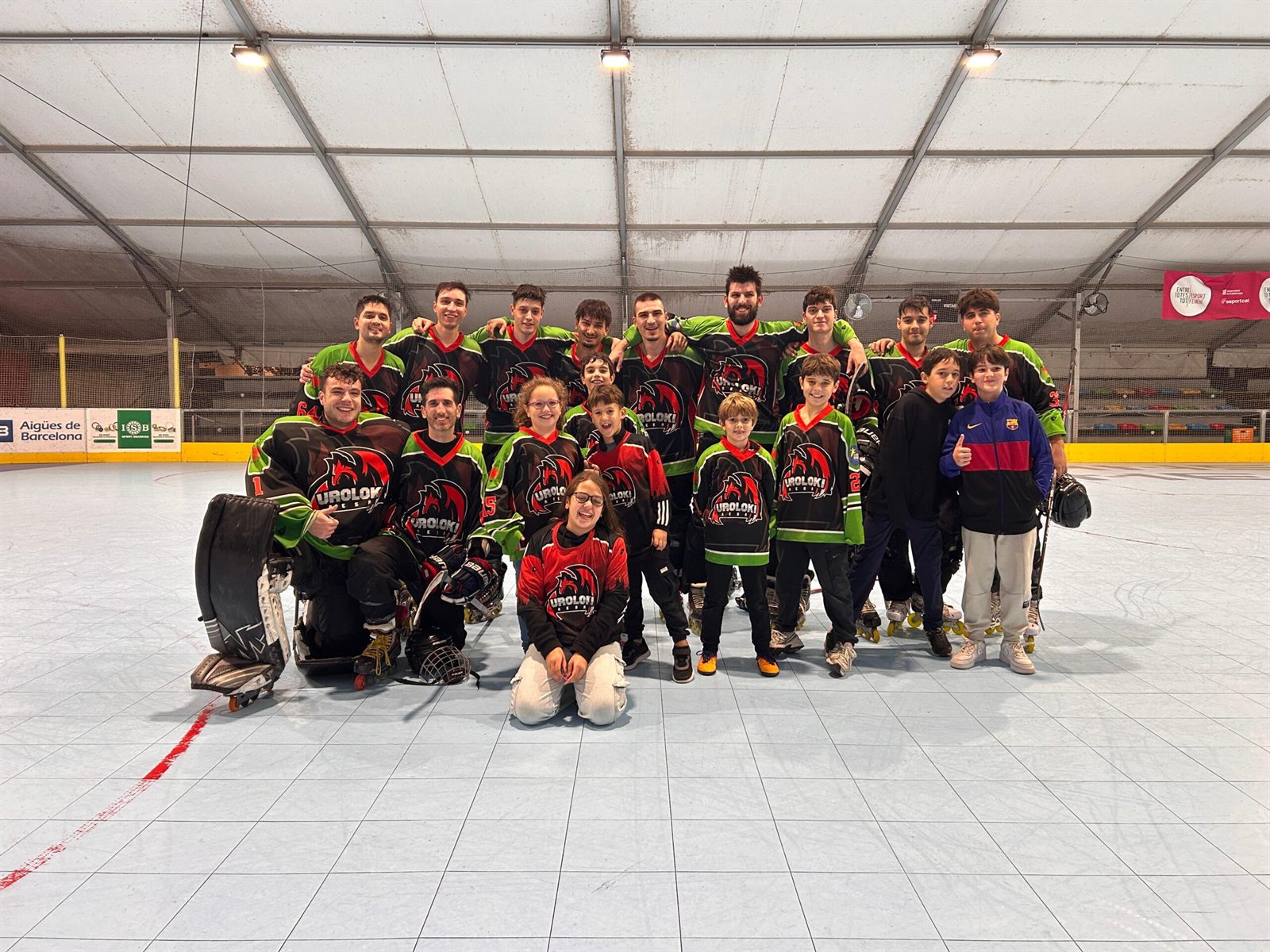 Uroloki Hockey Línea Barcelona celebra una jornada llena de energía, victorias y espíritu de equipo